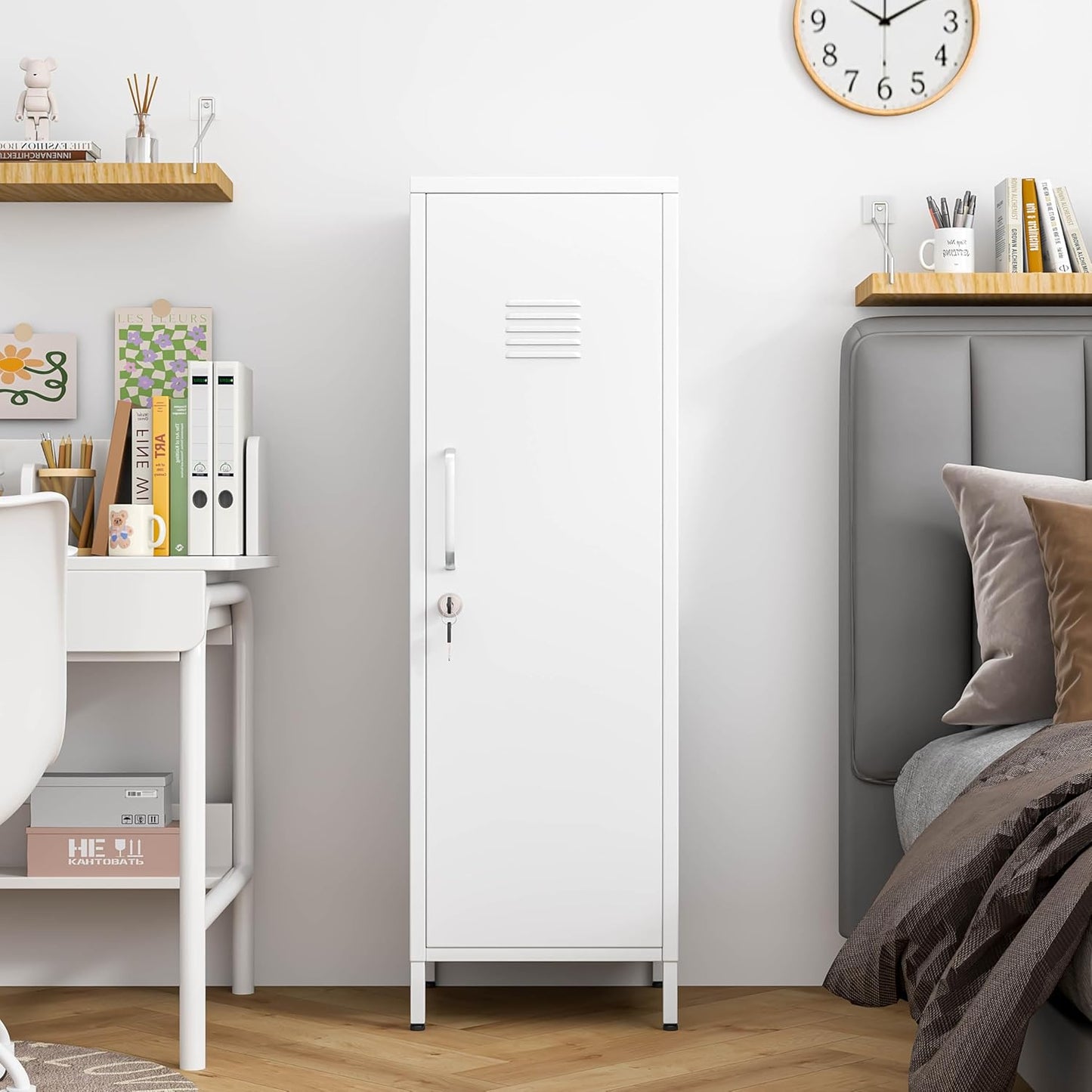 47" Metal Storage Locker, Lockable Employees Metal Locker with Door and Adjustable Shelves, Steel Locker for Home, School, Office, Gym (White)